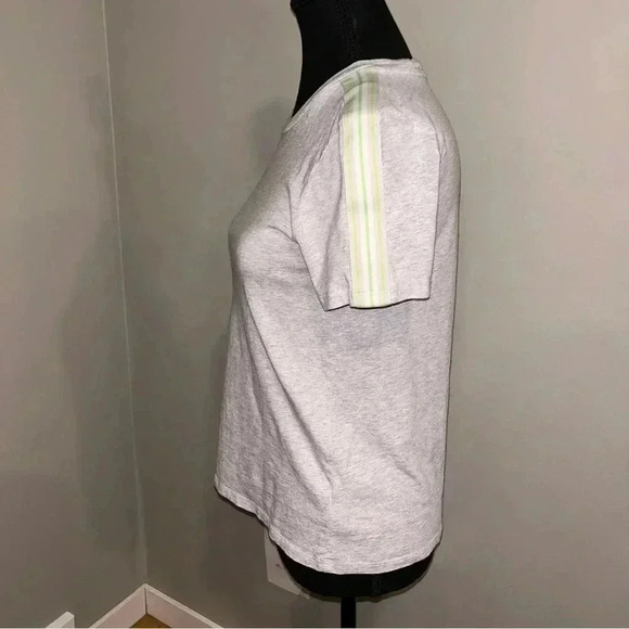 Aritzia - TNA Tee - Picture 2 of 6